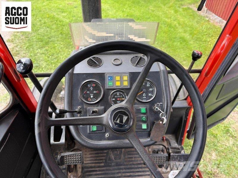 Valmet 405 -2 Tractoare