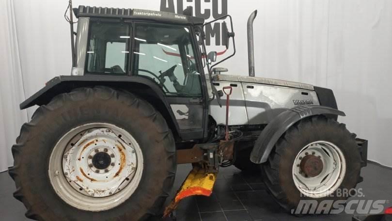 Valtra 8400 Tractoare