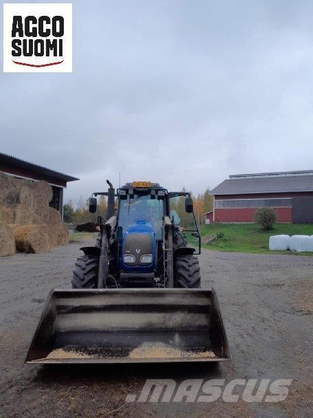 Valtra A92 Tractoare