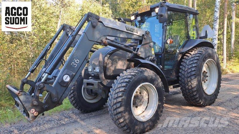 Valtra A93 Tractoare
