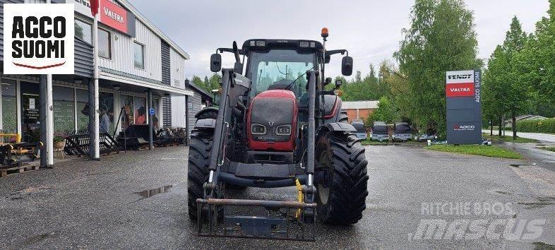 Valtra N111 HITECH Tractoare