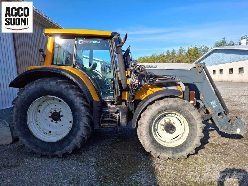 Valtra N122D Tractoare