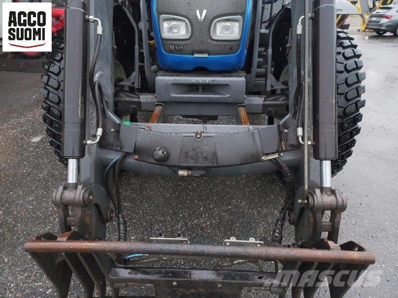 Valtra N141 H Tractoare