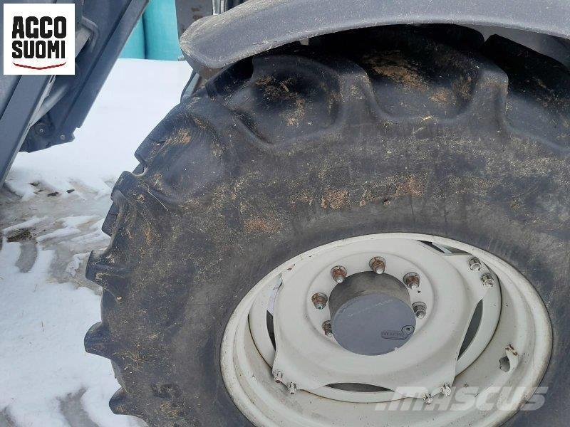 Valtra N141 H Tractoare