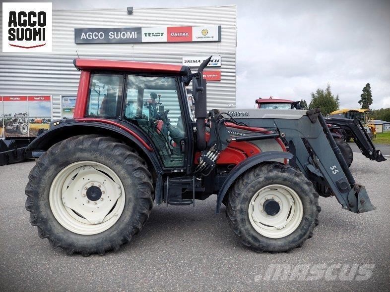 Valtra N141 HITECH Tractoare