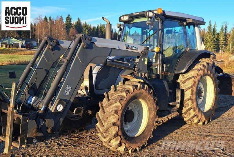 Valtra N92 Tractoare