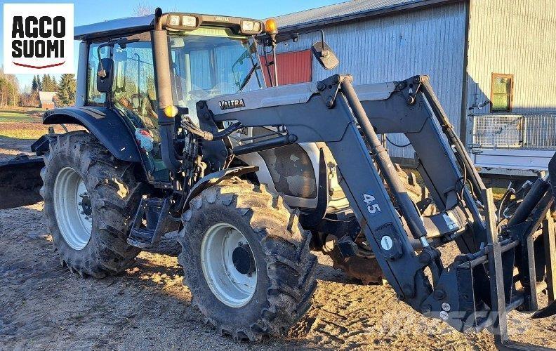 Valtra N92 Tractoare