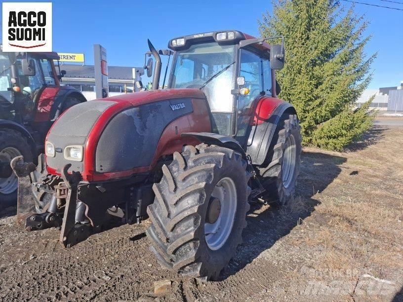 Valtra T150 Tractoare