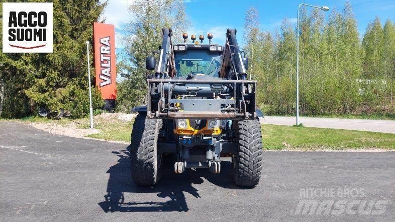 Valtra T153 H Tractoare