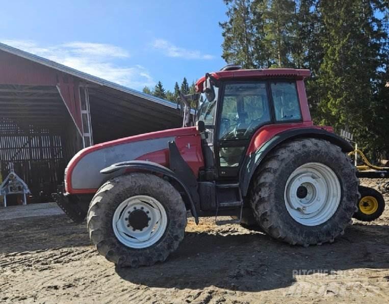 Valtra T180 Tractoare