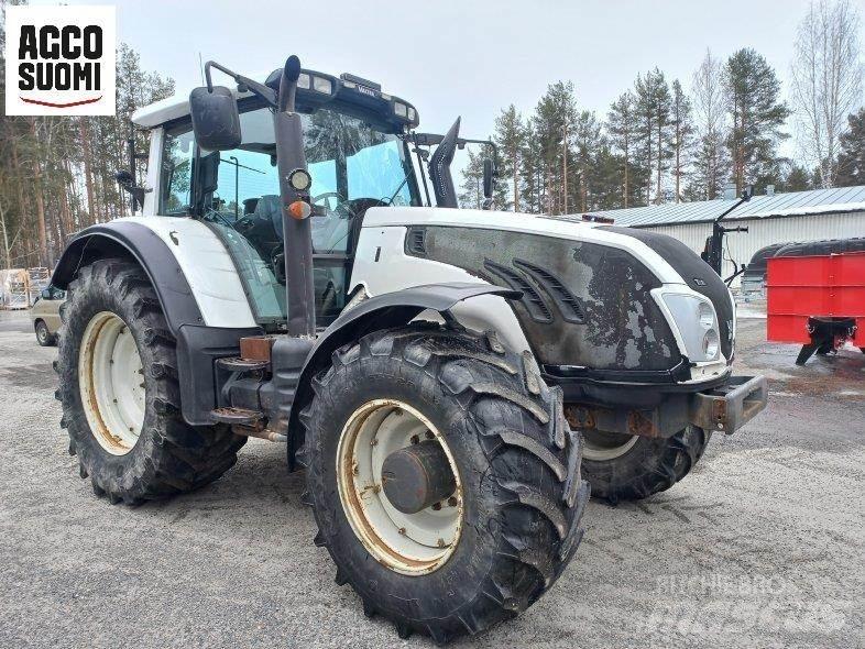 Valtra T213 VERSU Tractoare