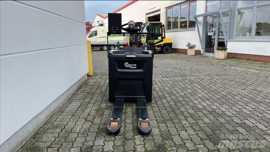 Hyster P 2.0 S Transpaleta manuala