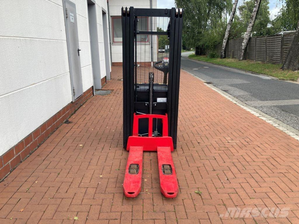 Hyster S 1.4 Transpaleta manuala