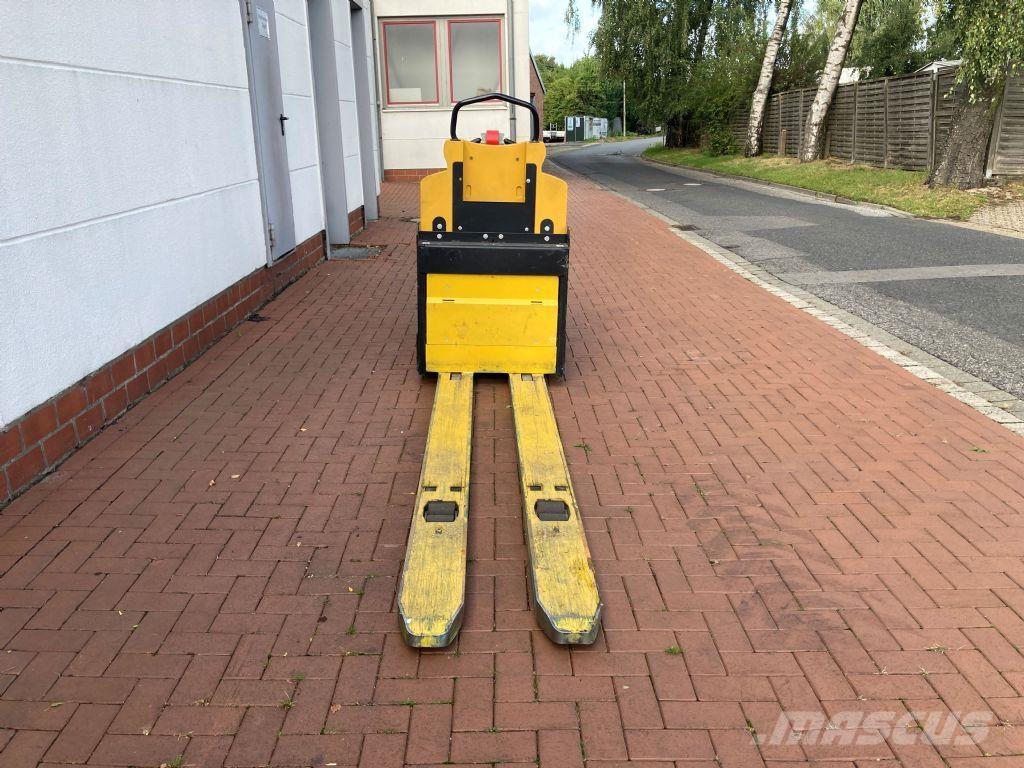 Yale MO 25 Stivuitoare de micã inaltime pentu logistica