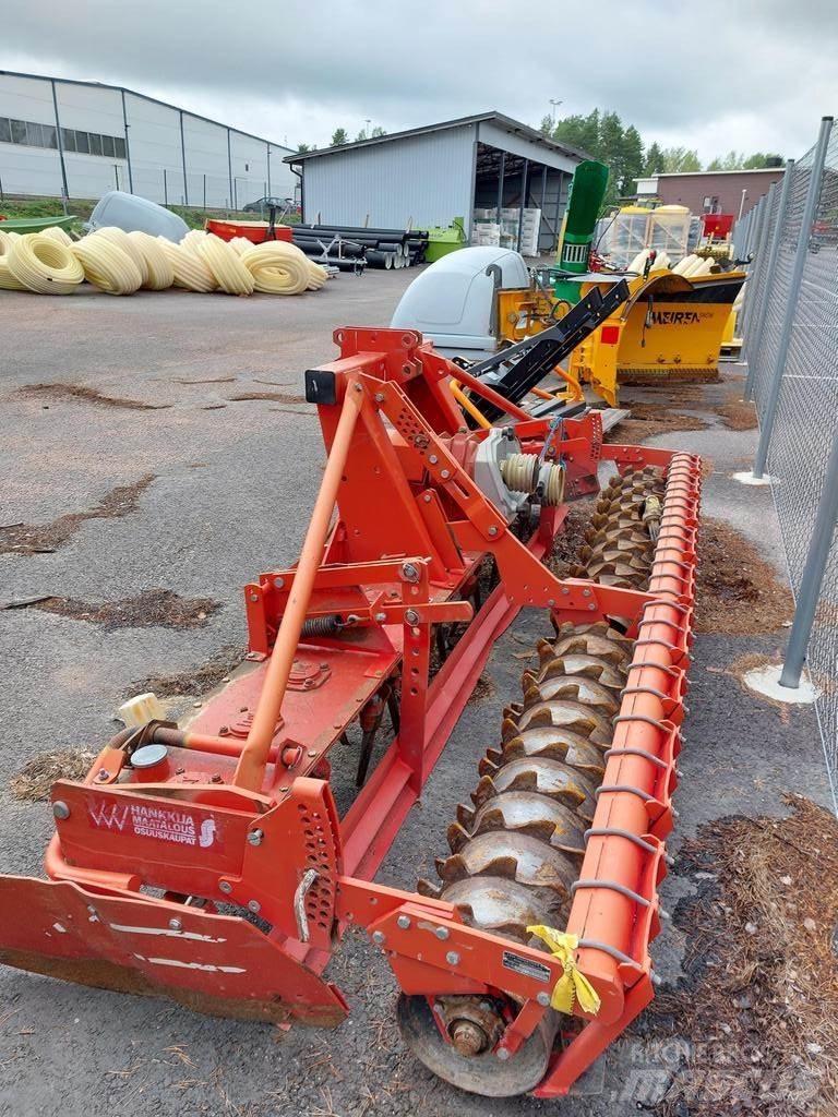 Lely 3500 Grapa si pluguri rotative