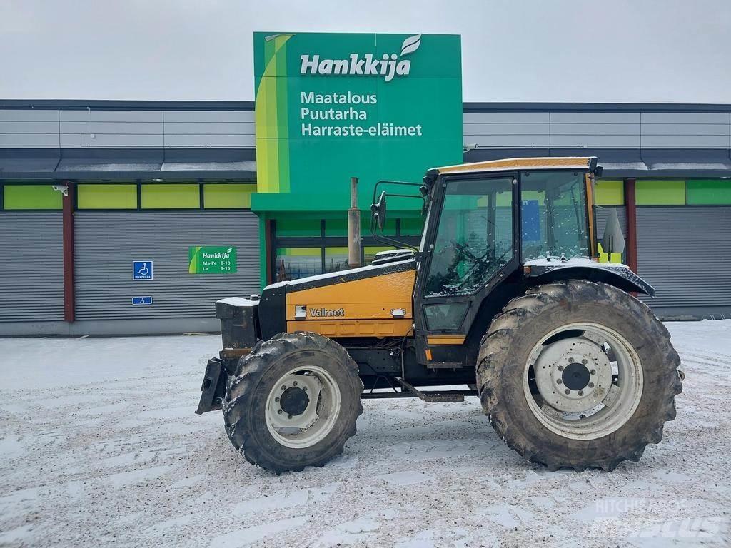 Valmet 665 Tractoare