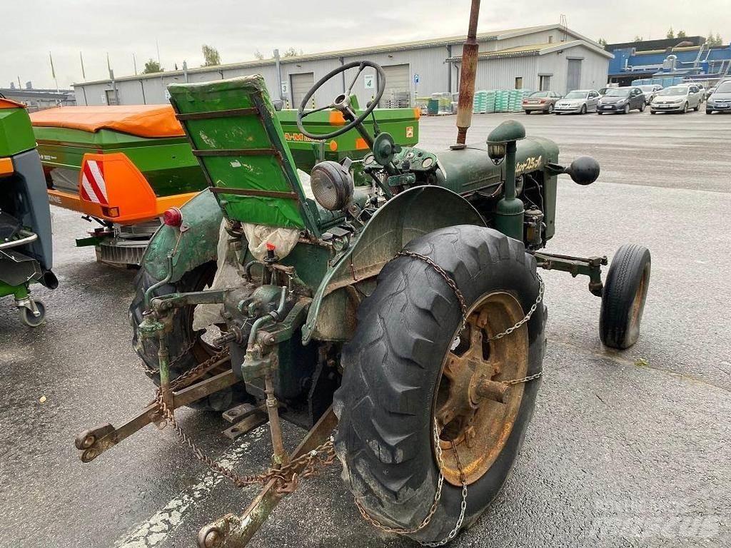 Zetor A25 Tractoare