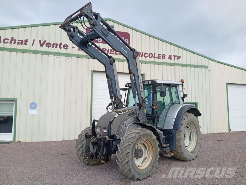 Valtra N122 Tractoare