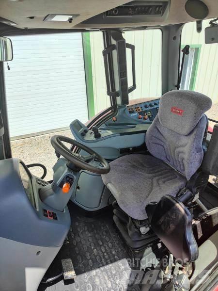 Valtra N163 Tractoare