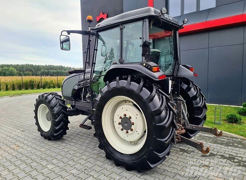 Valtra A93 Tractoare