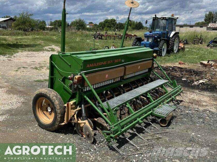 Amazone D7/30E Tractoare