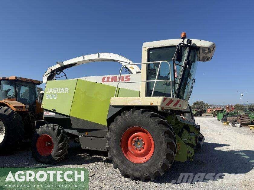 CLAAS JAGUAR 890 Tractoare