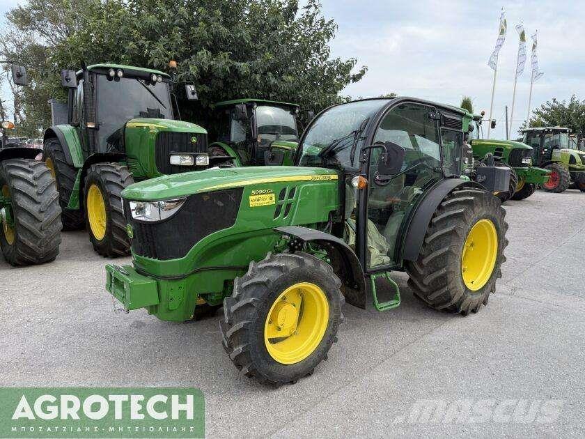 John Deere 5090 GL Tractoare