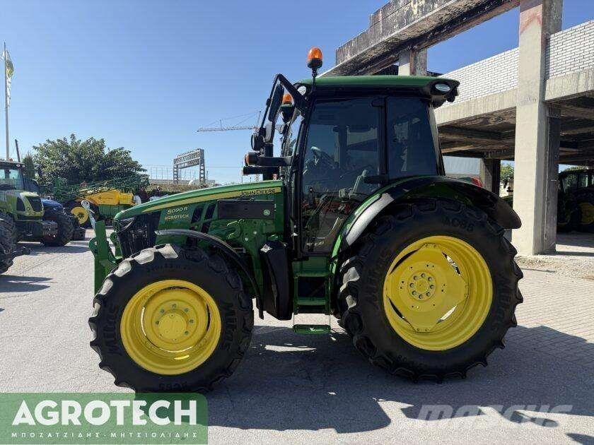 John Deere 5090R Tractoare