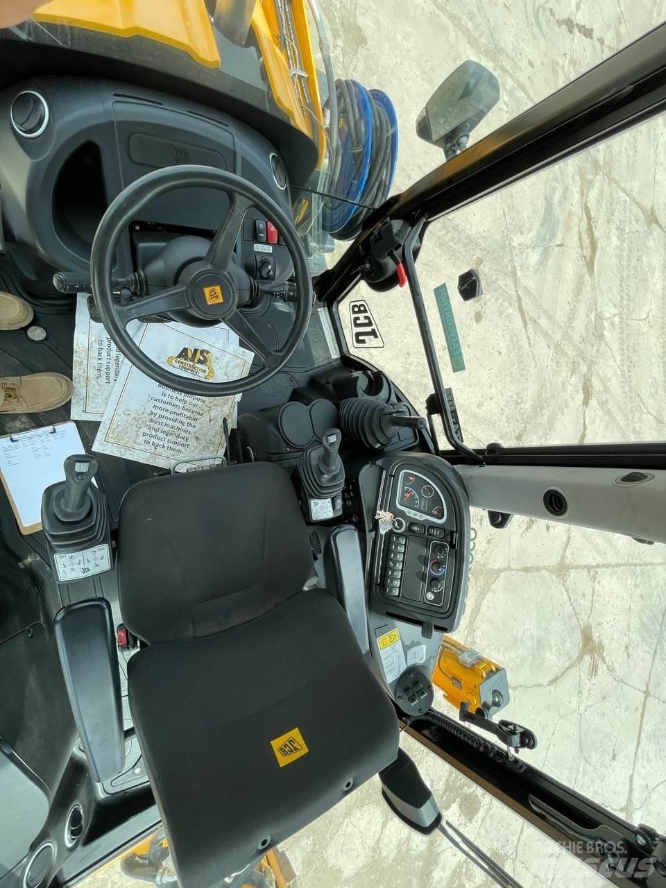 JCB 3CX14 Buldoexcavatoare