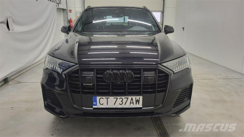 Audi Q7 Masini