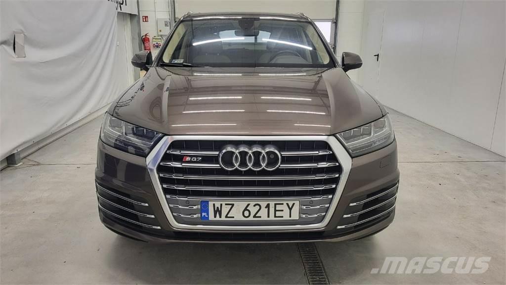 Audi SQ7 Masini