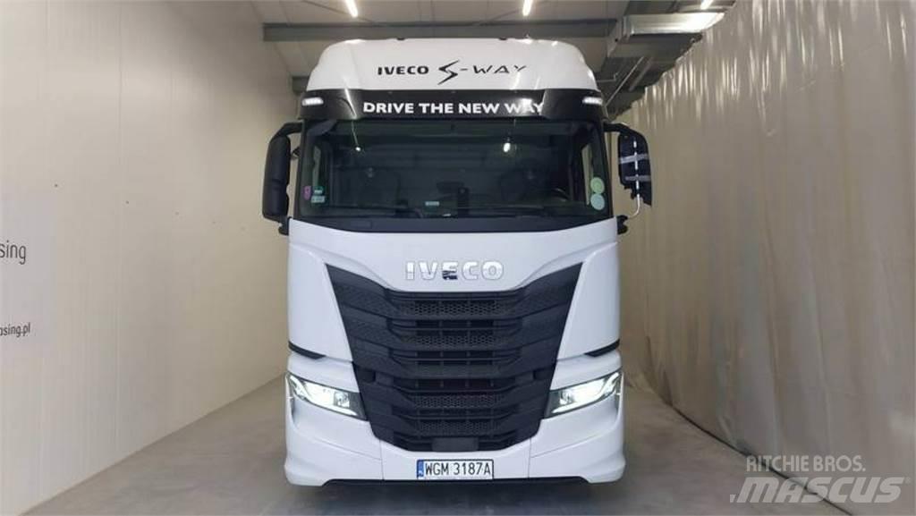 Iveco AS Autotractoare