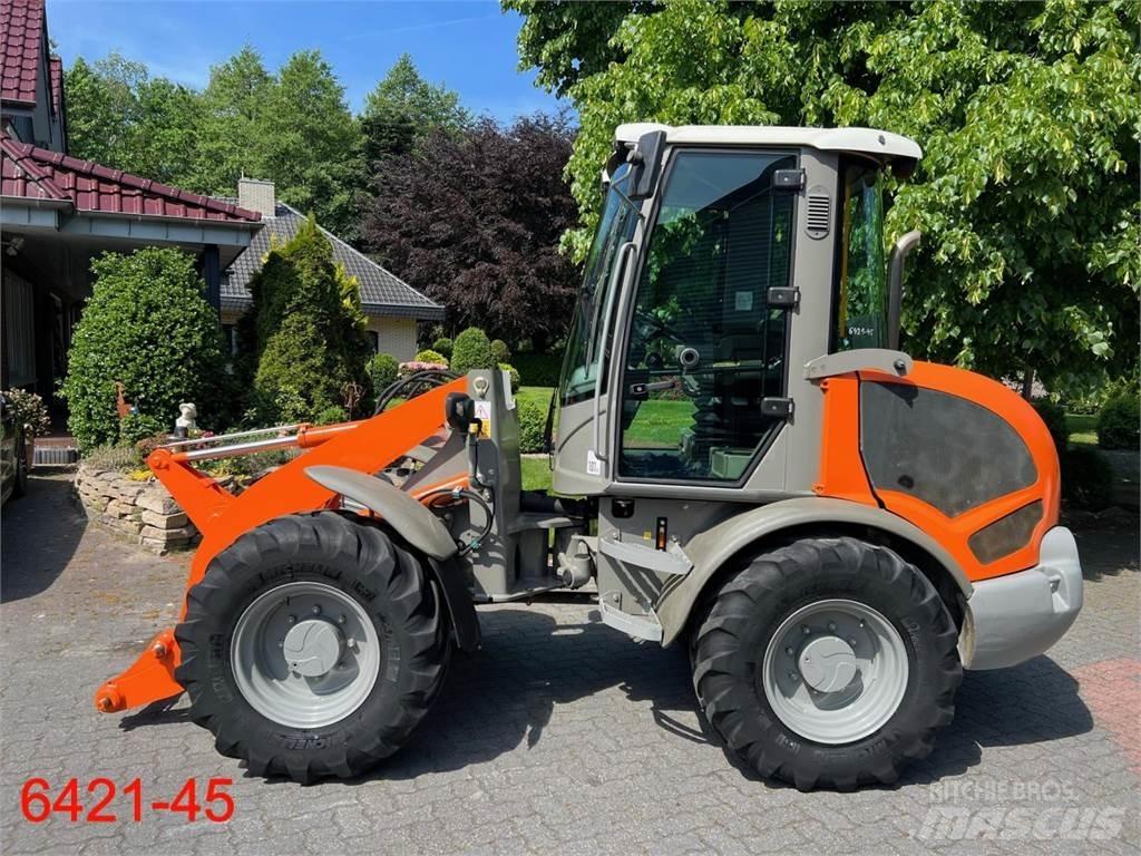 Atlas AR 65 e Incarcator pe pneuri