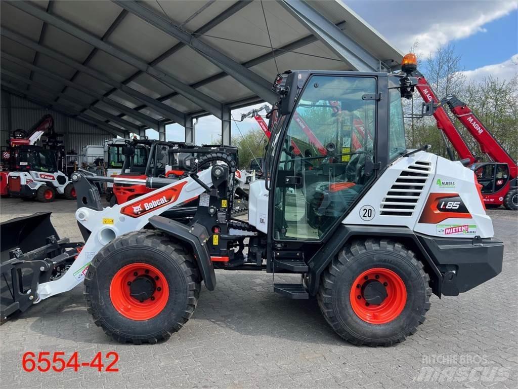 Bobcat L 85 Incarcator pe pneuri