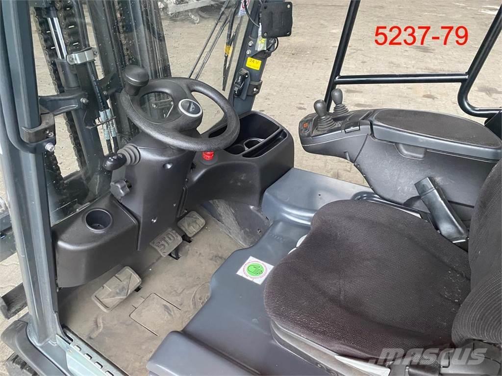 Linde E 18 L 02 EVO Stivuitor electric