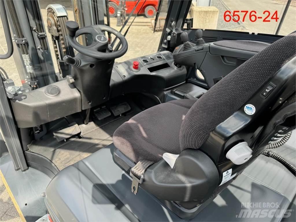 Linde E 50 HL 01 Stivuitor electric