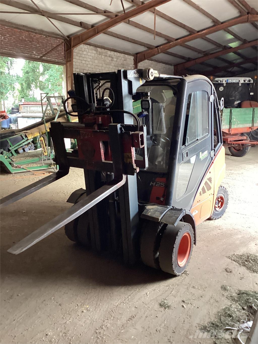Linde H 25 D 01 Stivuitor diesel
