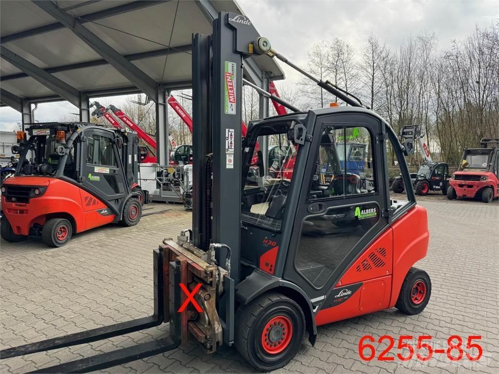 Linde H 30 D 02 EVO Stivuitor diesel