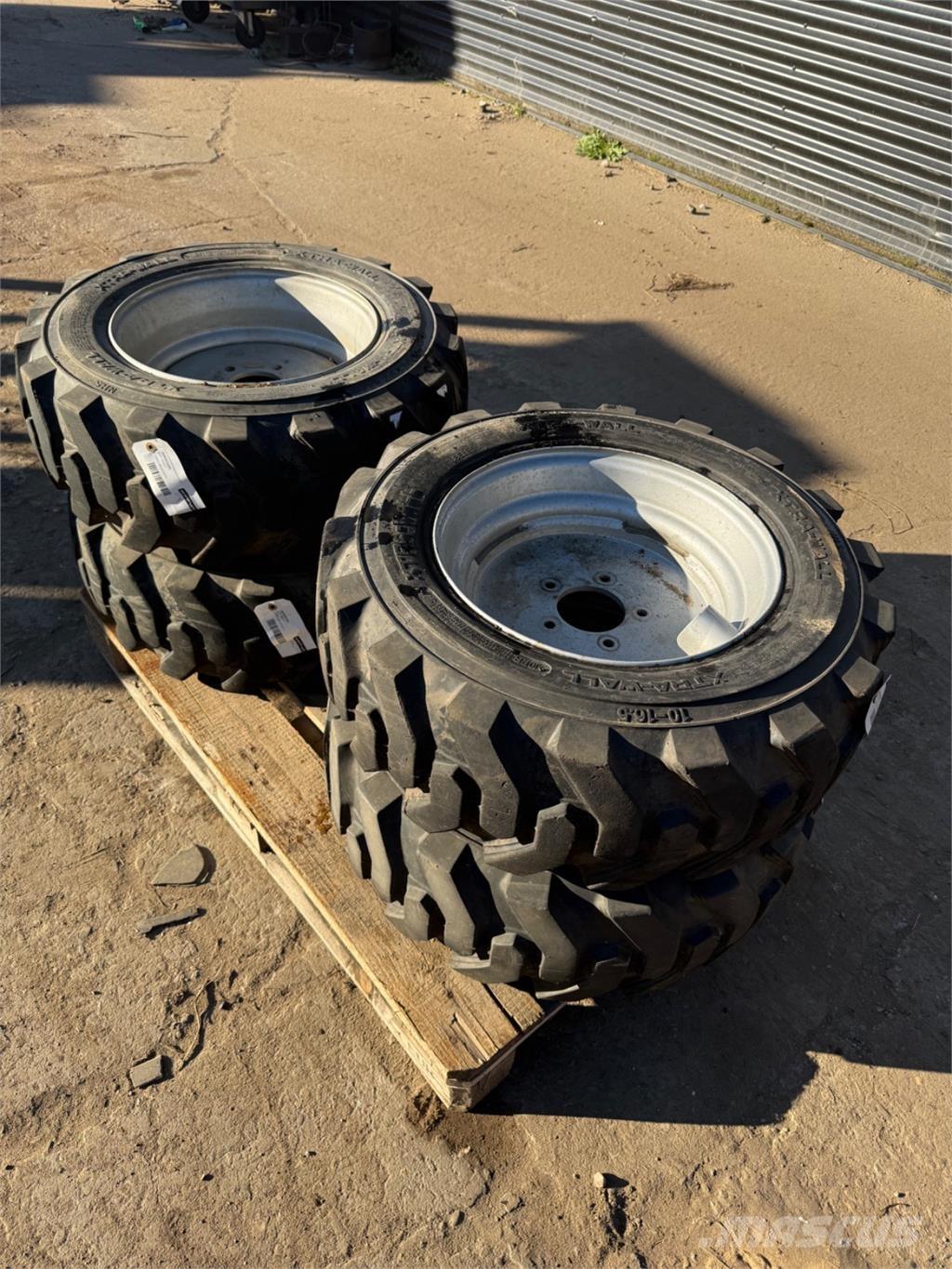  10-16.5 Anvelope, roti si jante