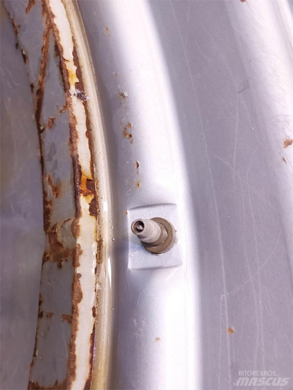  42 650/65R42 Roti