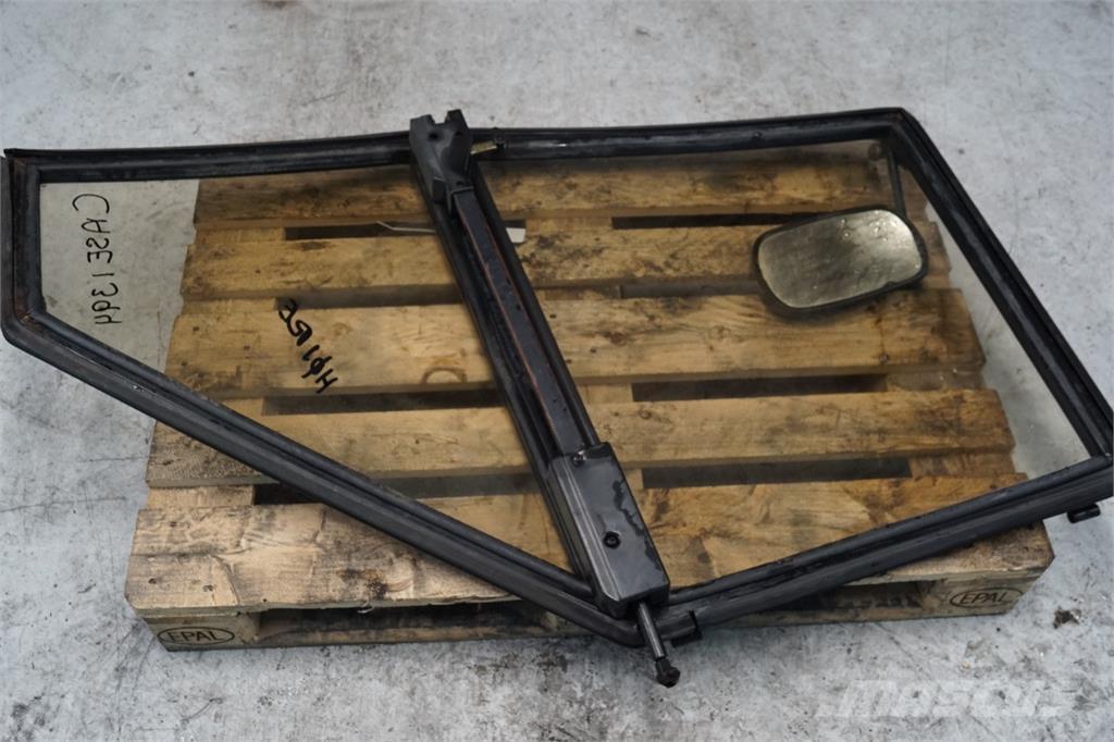 CASE 1394 Cabine si interior