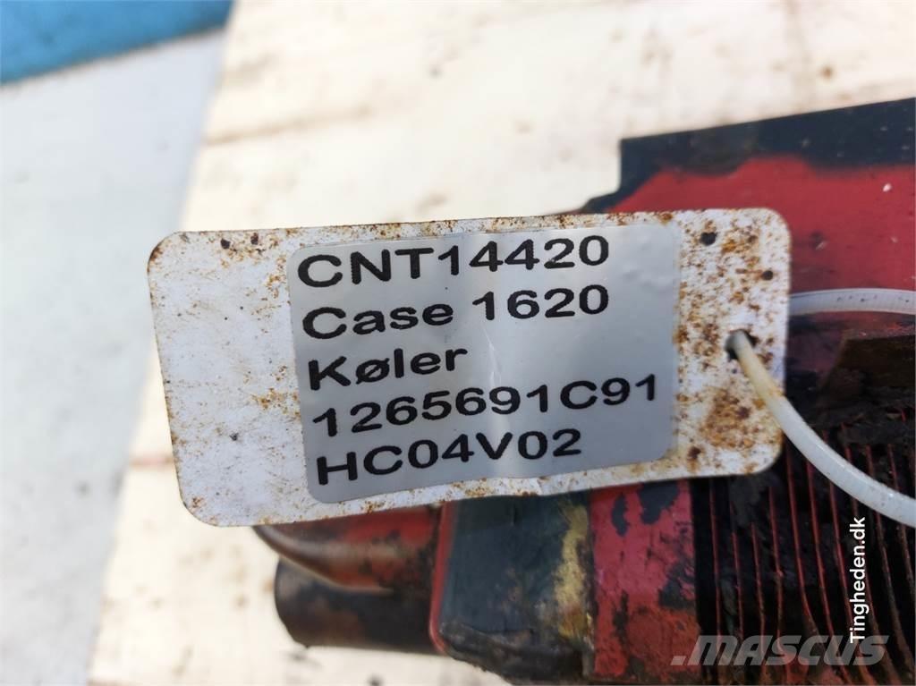 CASE 1620 Radiatoare