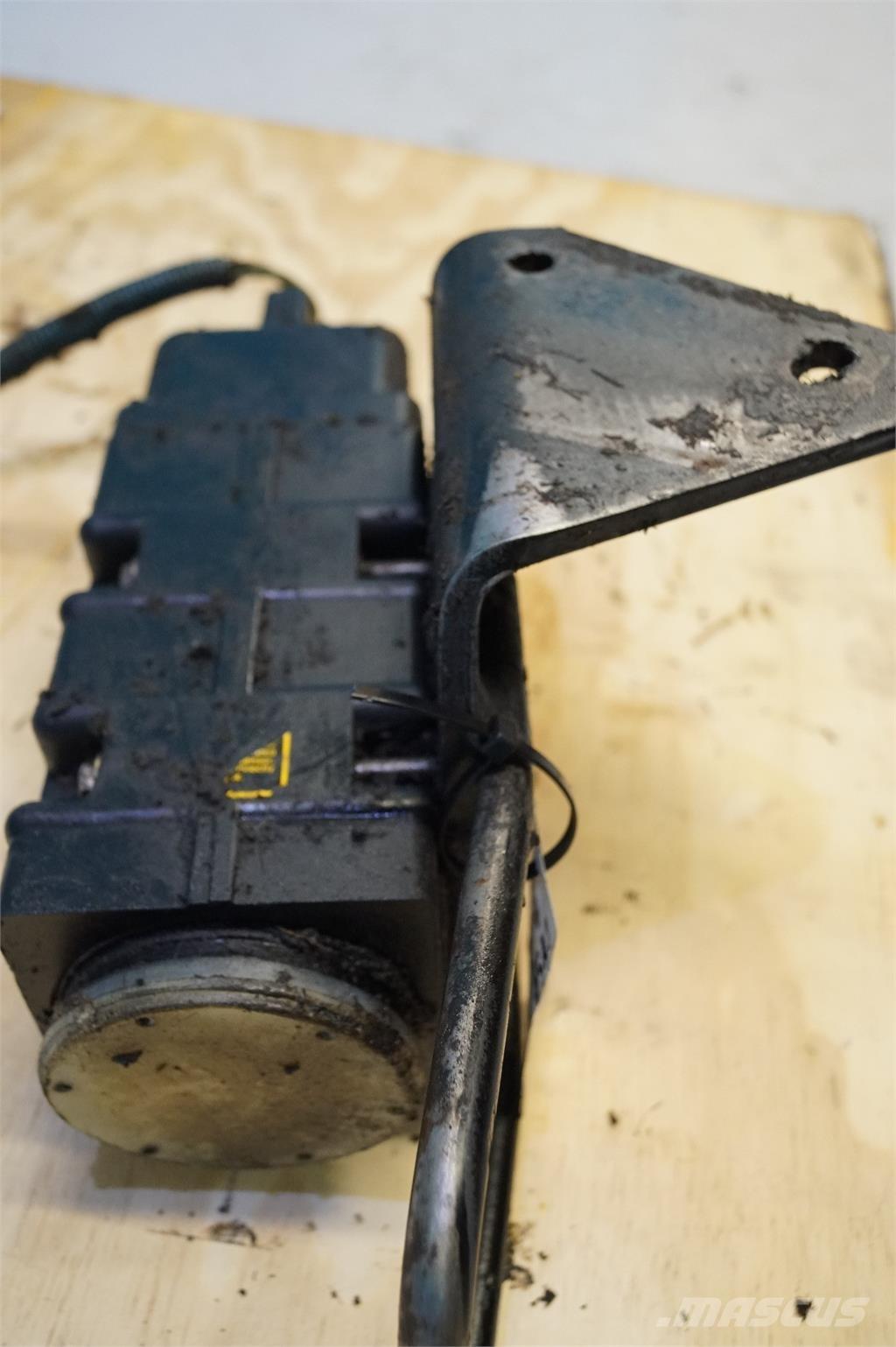 CASE 7130 Electronice