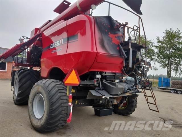 CASE 8010 Combine de secerat