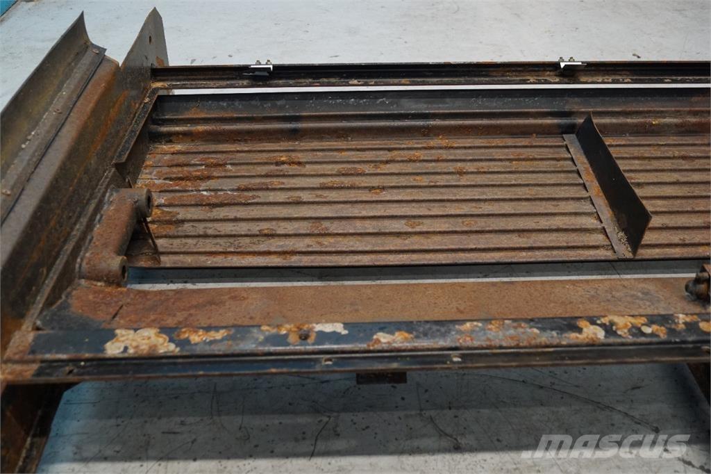CASE 8010 Dispersare nisip si sare
