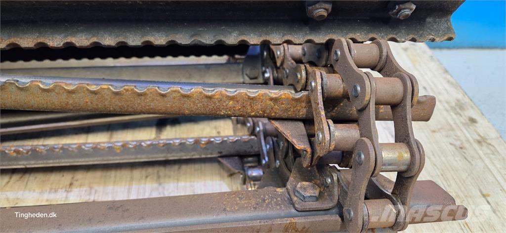 CASE 8010 Accesorii combine agricole
