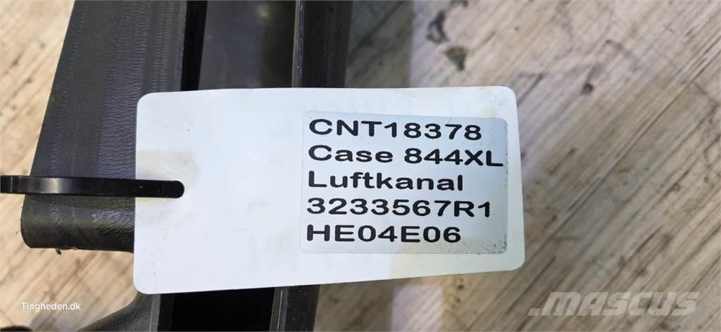 CASE 844XL Cabine si interior