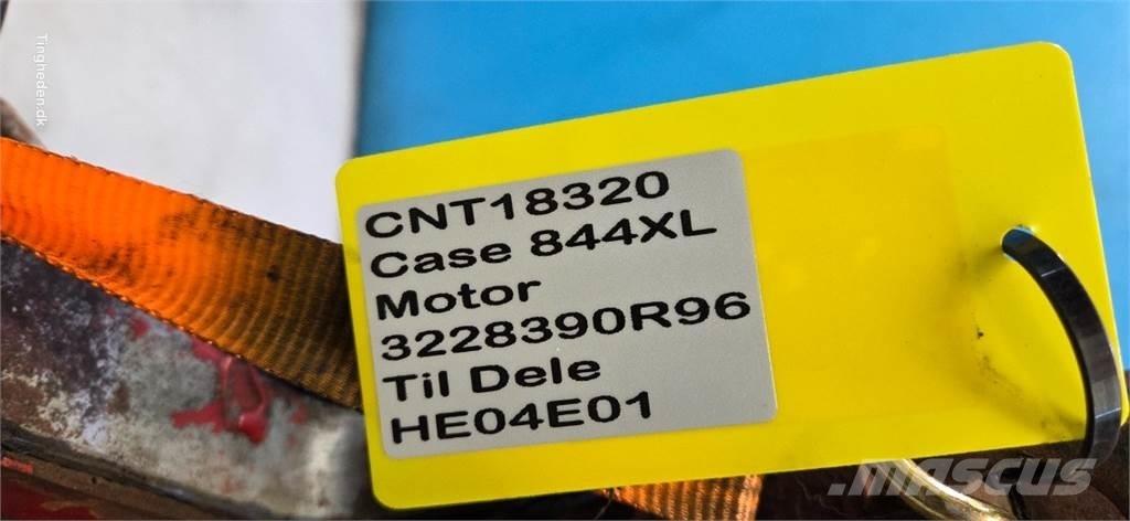 CASE D268 Motoare
