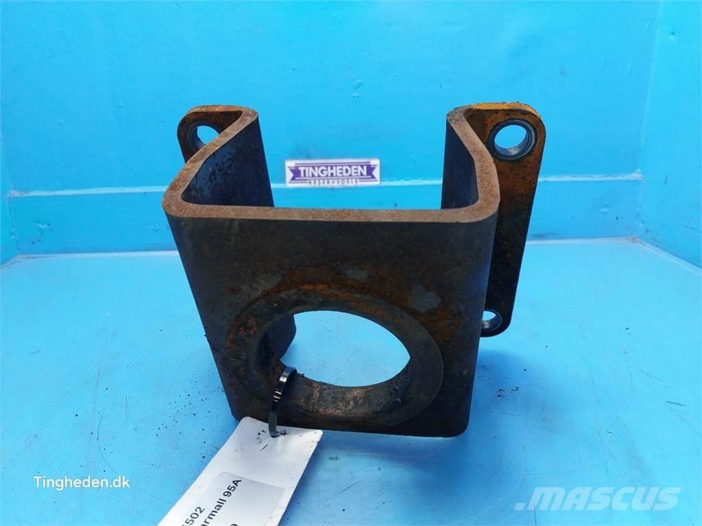 CASE Farmall 95A Cabine si interior