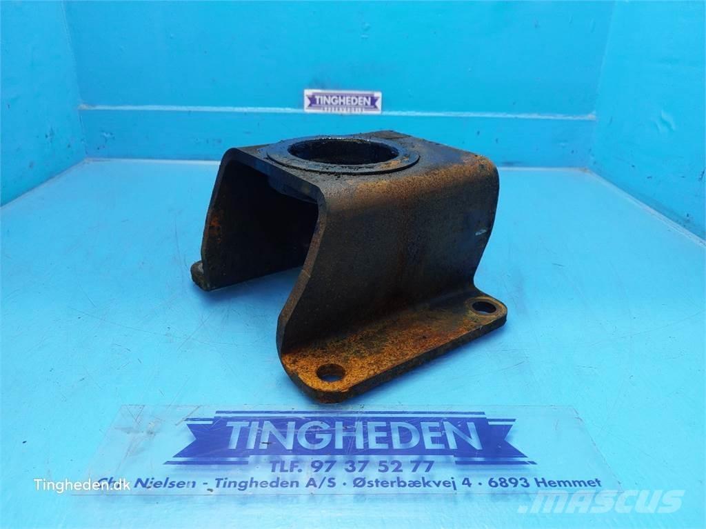 CASE Farmall 95A Cabine si interior